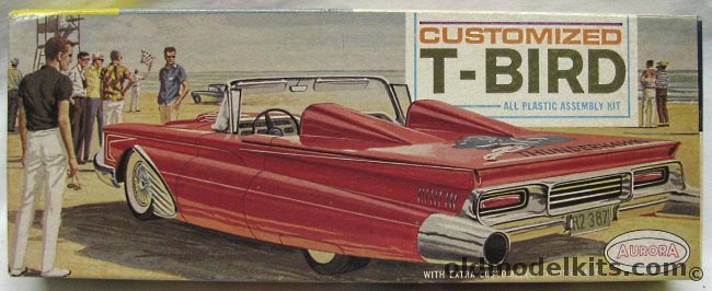 Aurora 1/32 1960 Ford Thunderbird Customized T-Bird or Stock, 548-79 plastic model kit